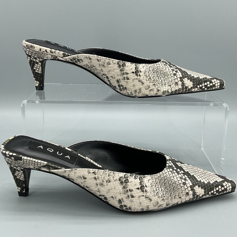 NEW Aqua Women’s Terry Pointed Toe Pumps White Size 6